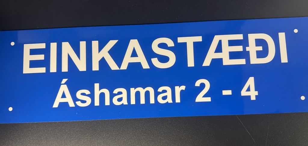 Skilti Einkast. - Sérpöntuð